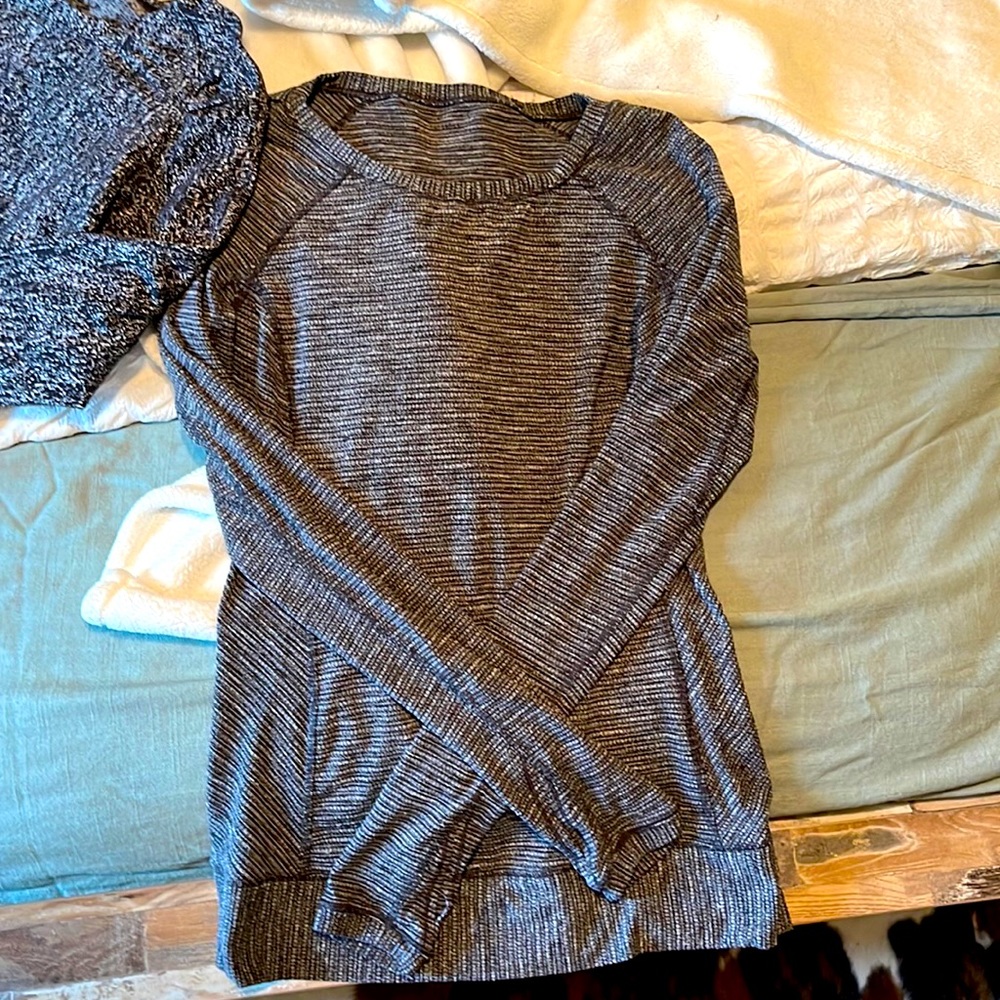 Lululemon long sleeve shirt